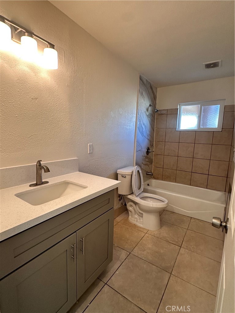 MLS #WS25276860 image #5