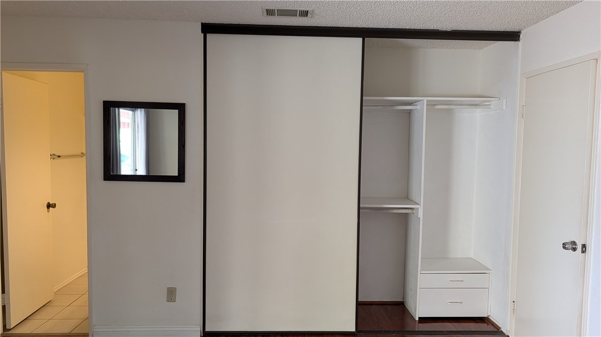 MLS #WS25277144 image #19