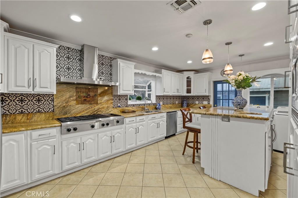 MLS #WS25277227 image #10