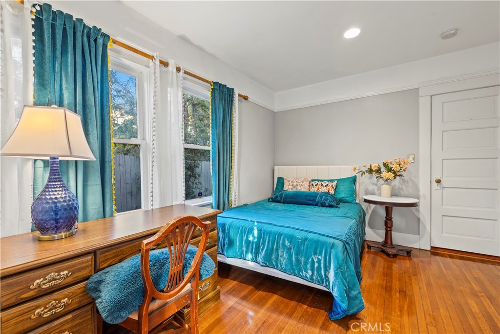 MLS #WS25277227 image #22