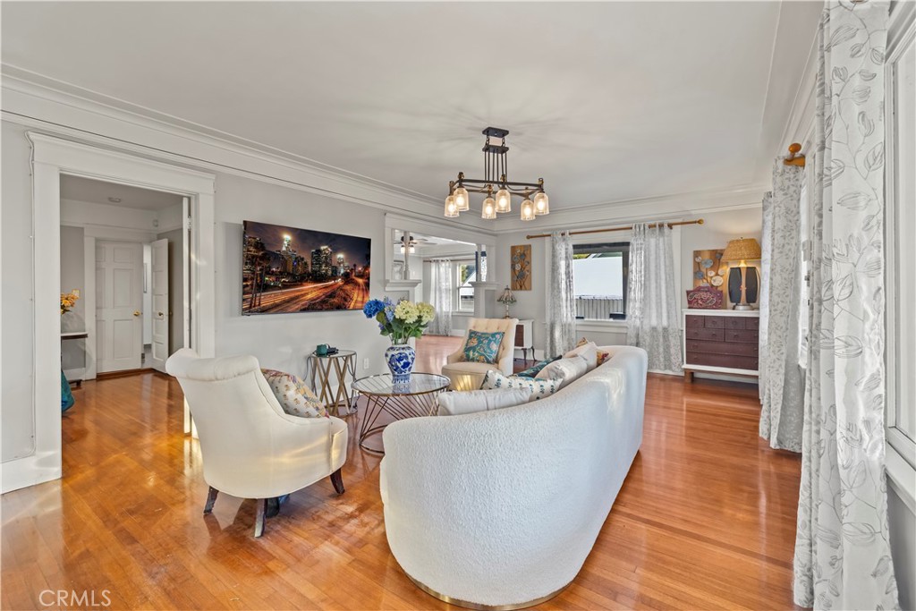 MLS #WS25277227 image #5