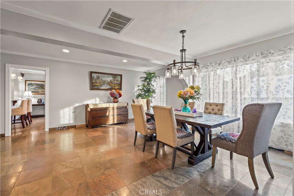 MLS #WS25277227 image #7