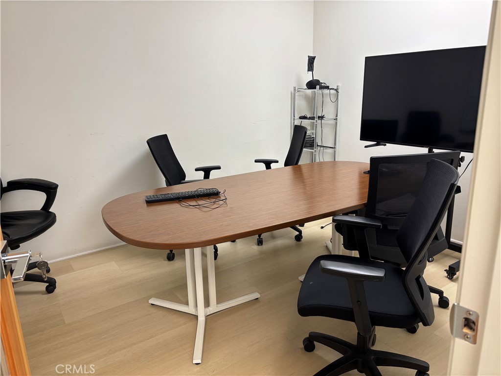 MLS #WS25277385 image #7