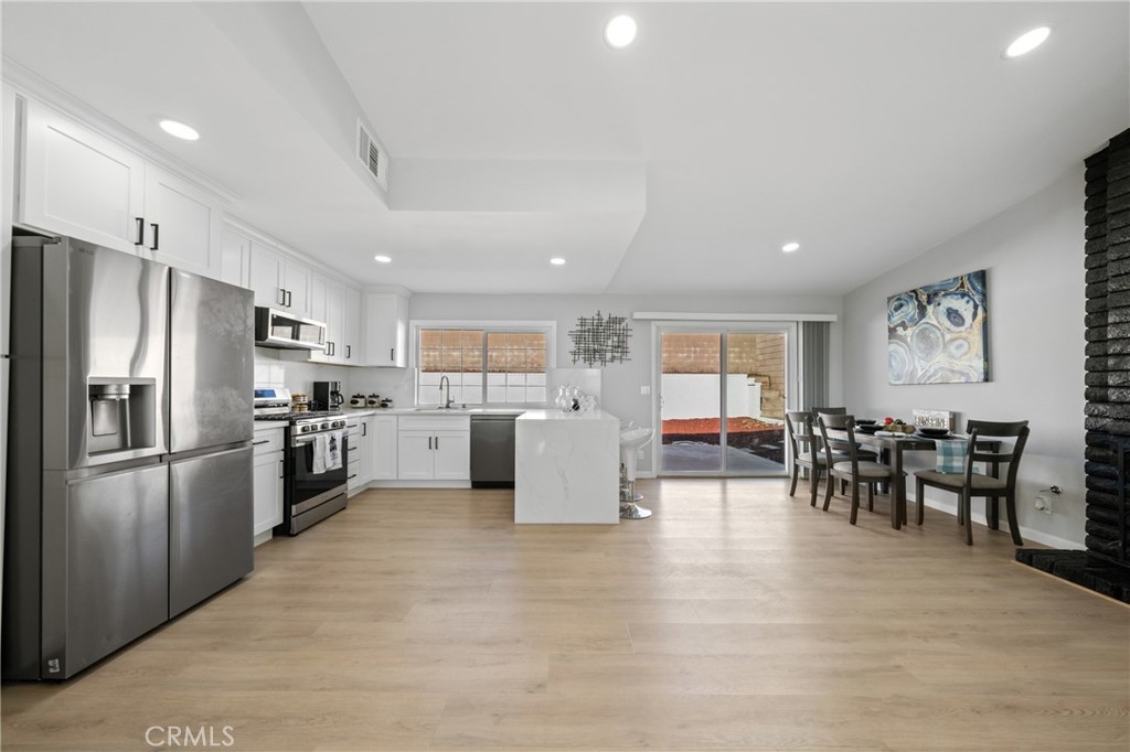 MLS #WS25277701 image #10