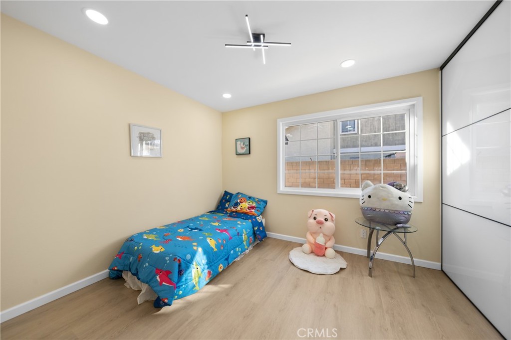 MLS #WS25277701 image #20