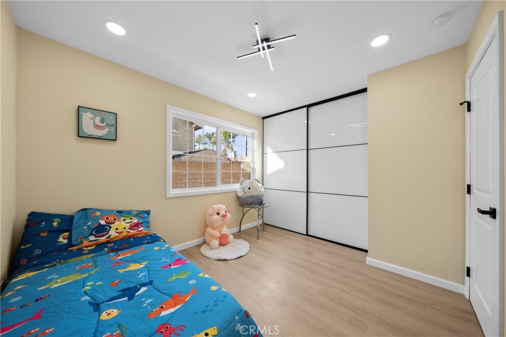 MLS #WS25277701 image #21