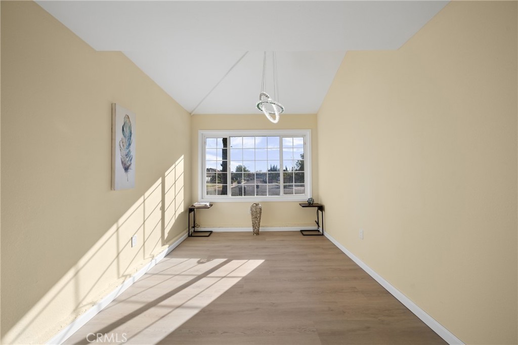 MLS #WS25277701 image #28