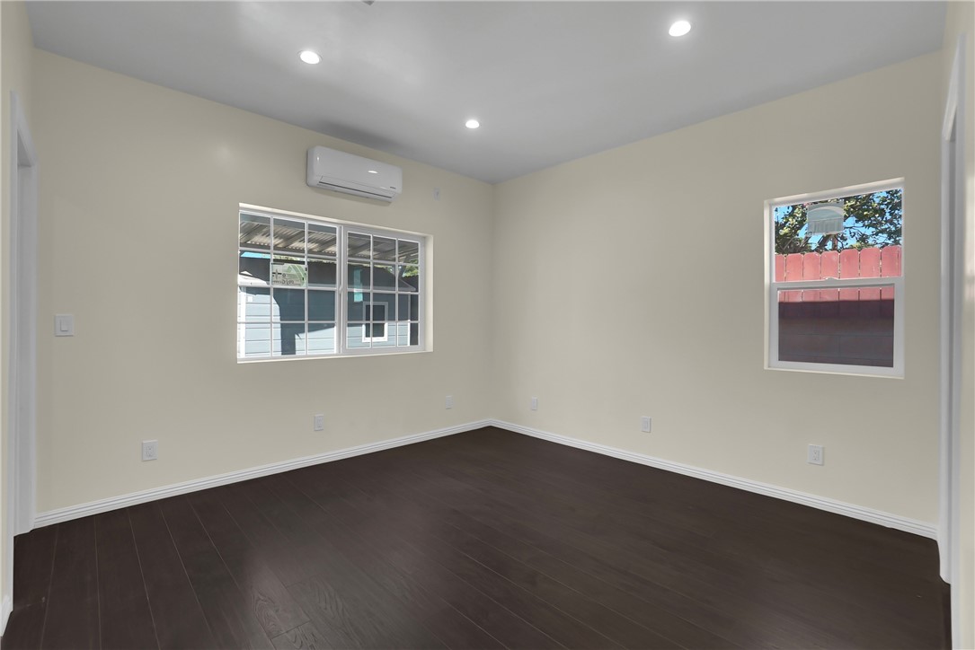 MLS #WS25277784 image #11