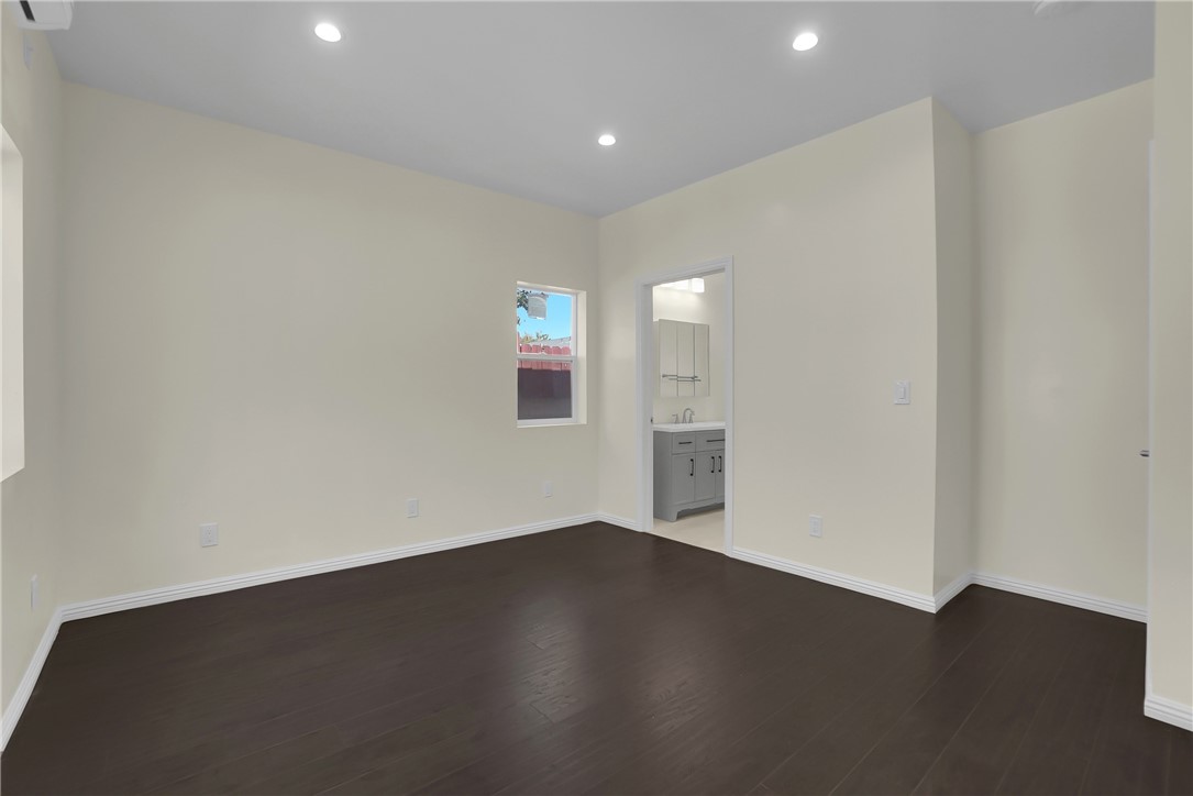 MLS #WS25277784 image #12