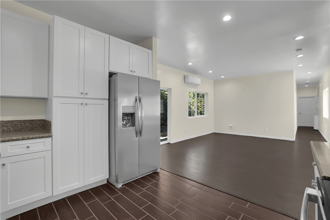 MLS #WS25277784 image #8