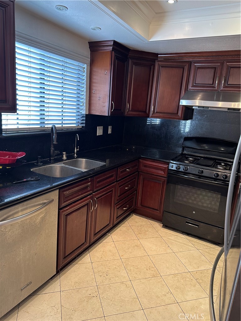 MLS #WS25277802 image #1