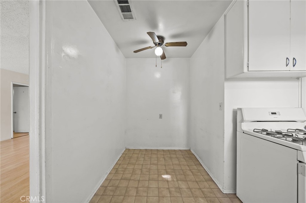 MLS #WS25277808 image #15