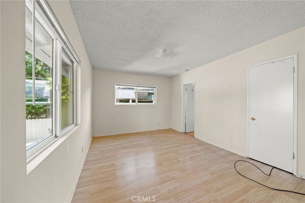 MLS #WS25277808 image #20