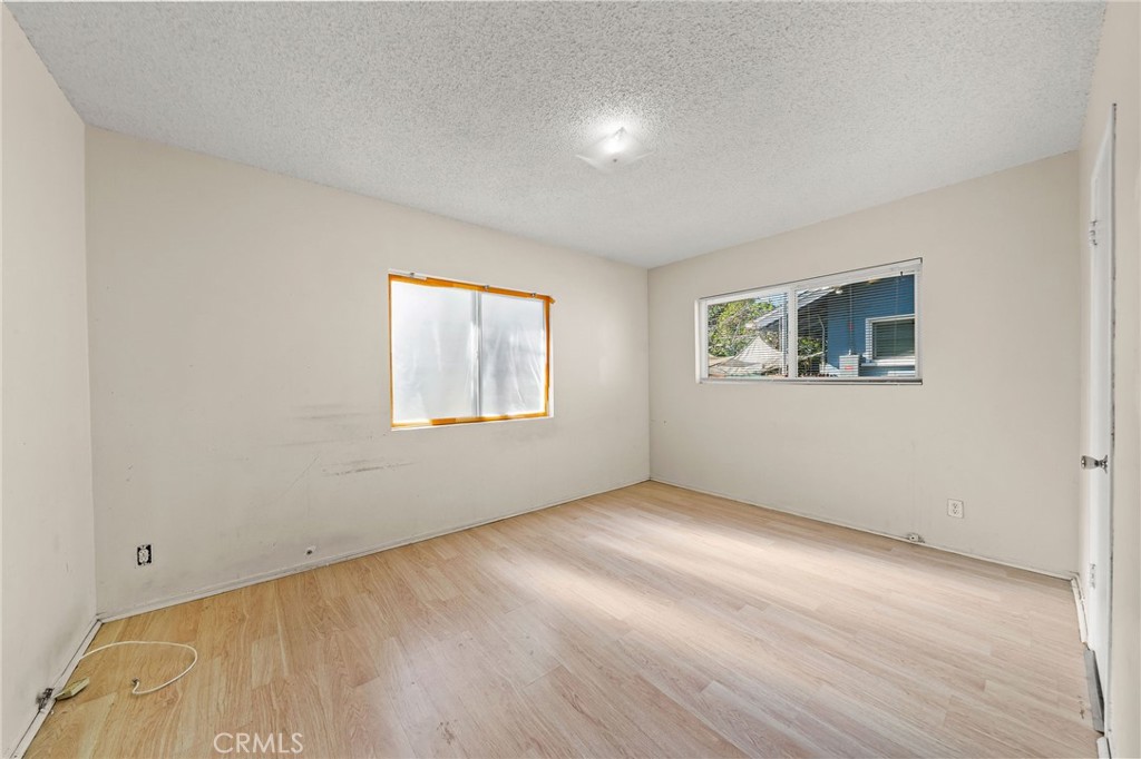 MLS #WS25277808 image #22