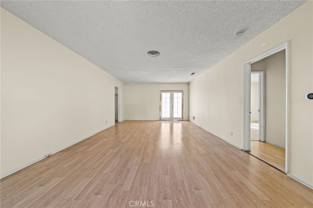 MLS #WS25277808 image #8