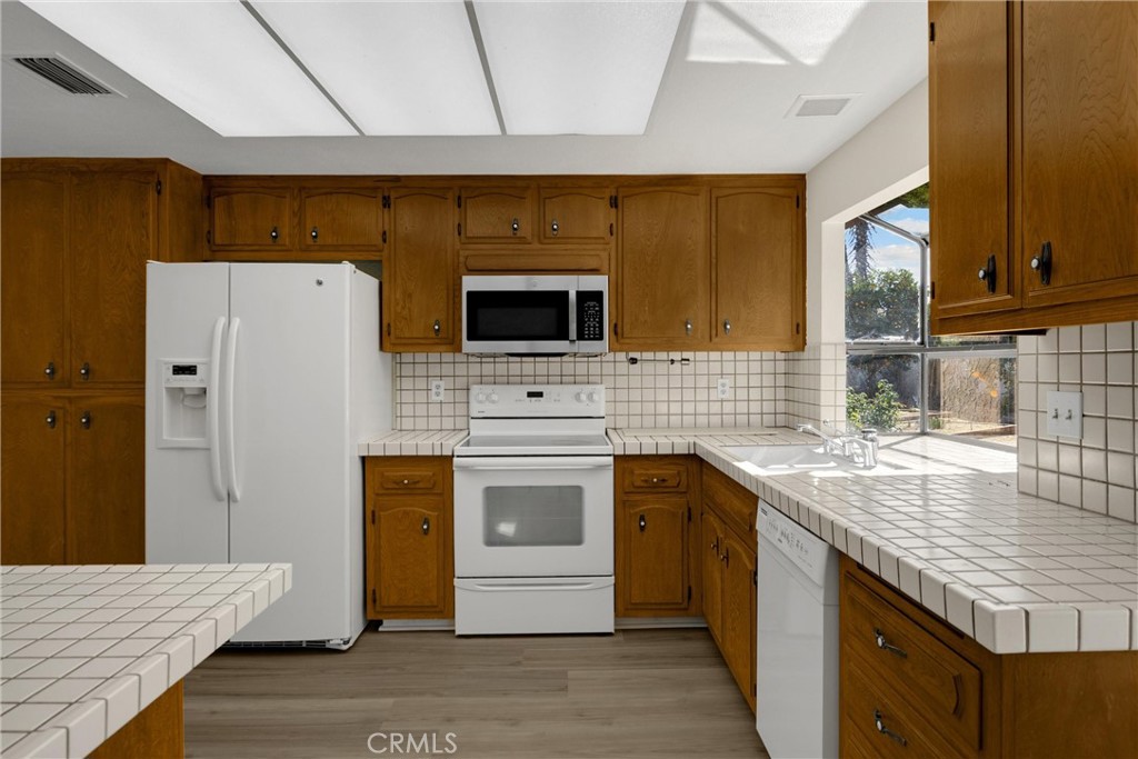 MLS #WS25277903 image #11