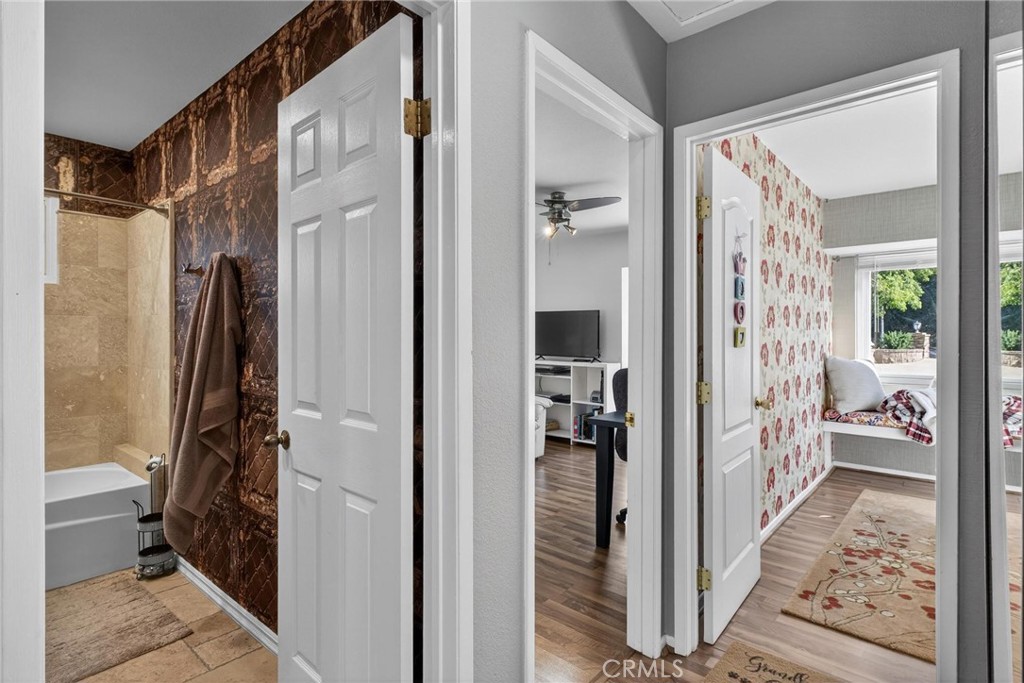 MLS #WS25278186 image #68