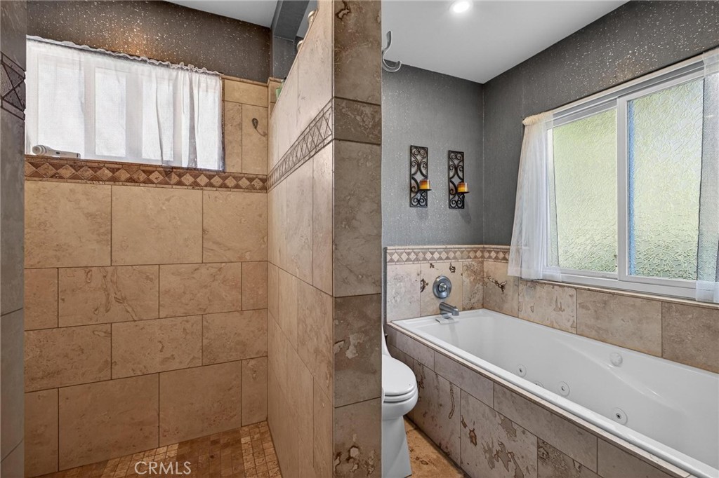 MLS #WS25278186 image #70