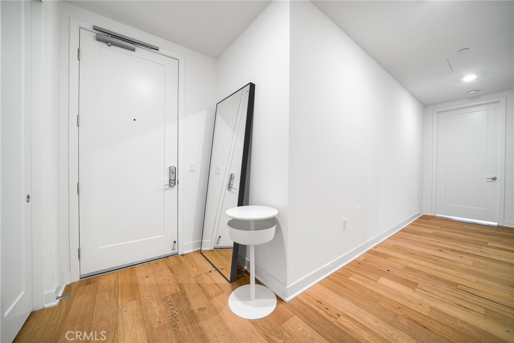 MLS #WS25278802 image #1