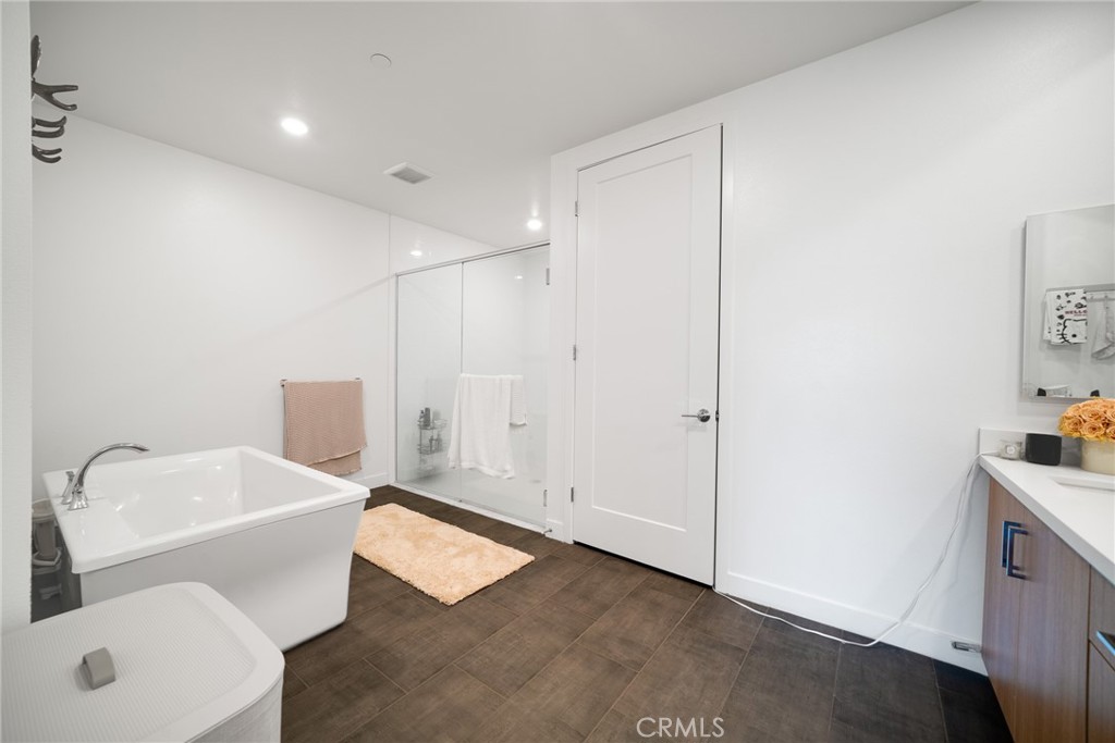 MLS #WS25278802 image #12