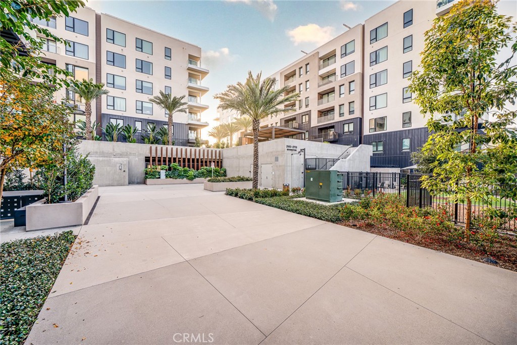 MLS #WS25278802 image #17