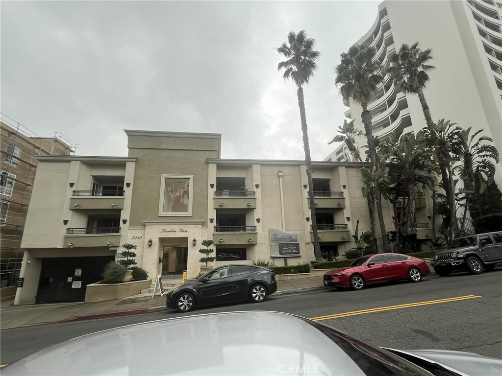 MLS #WS25280114 image #5