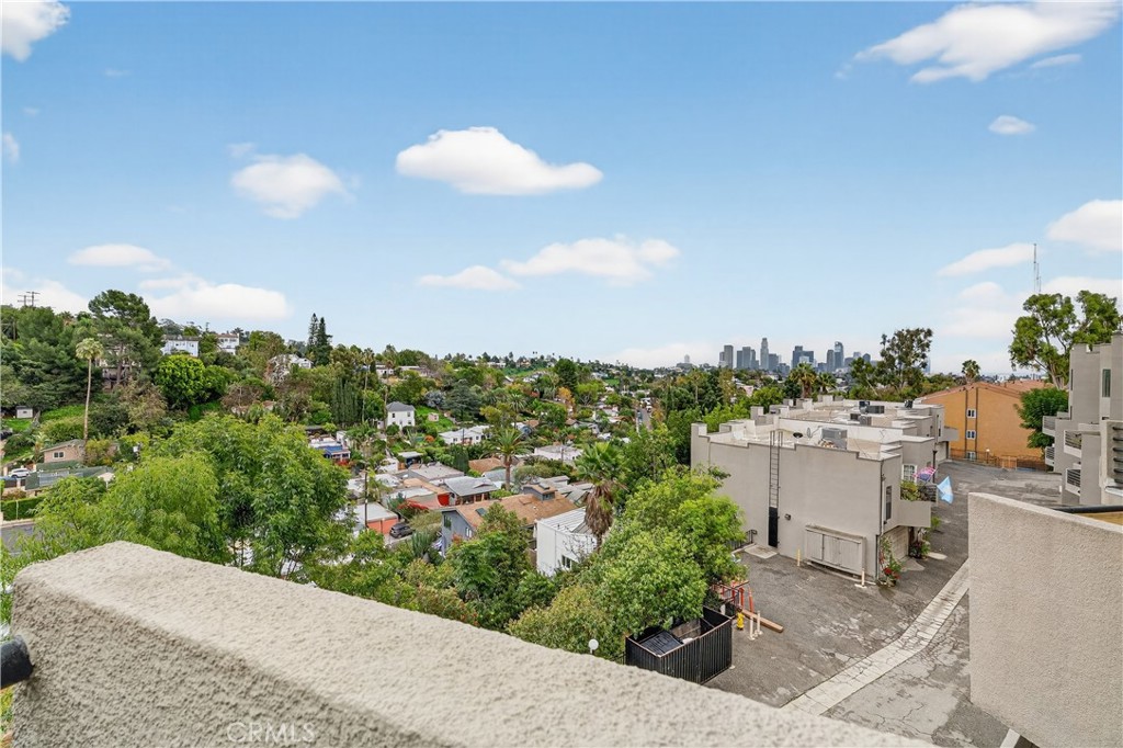 MLS #WS25280298 image #12