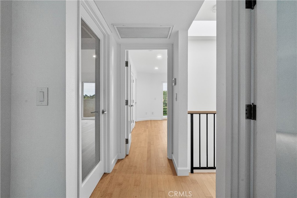 MLS #WS25280298 image #7