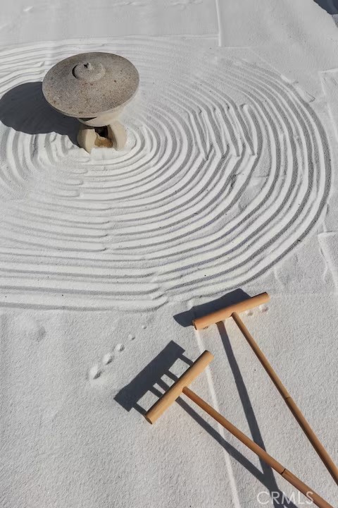 MLS #WS25280331 image #2