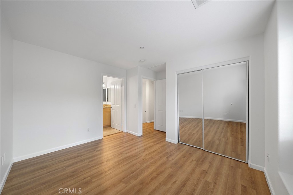 MLS #WS25280862 image #17