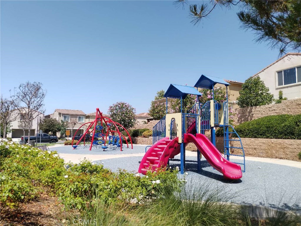 MLS #WS25281144 image #16