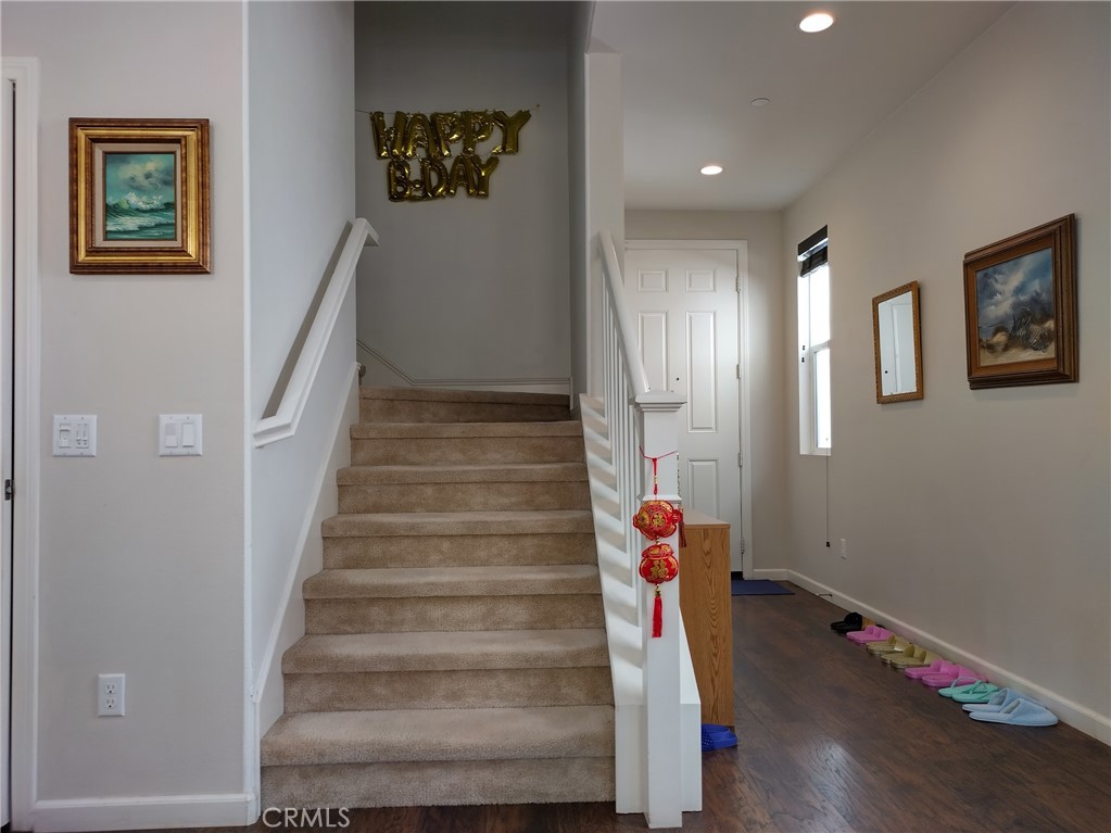 MLS #WS25281144 image #8