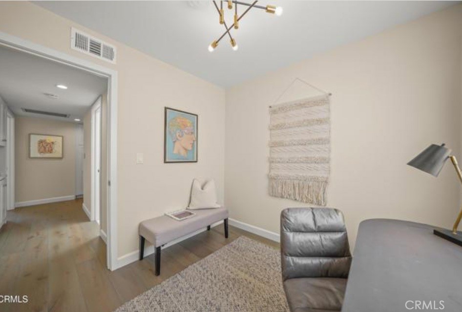 MLS #WS25281363 image #15