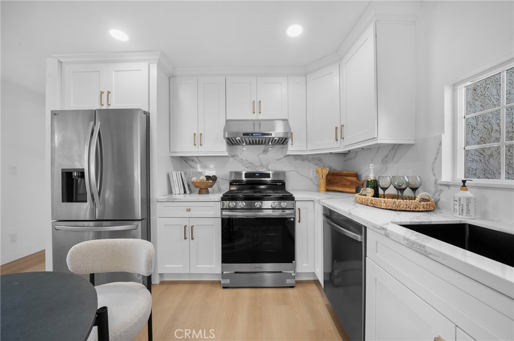 MLS #WS25281460 image #10