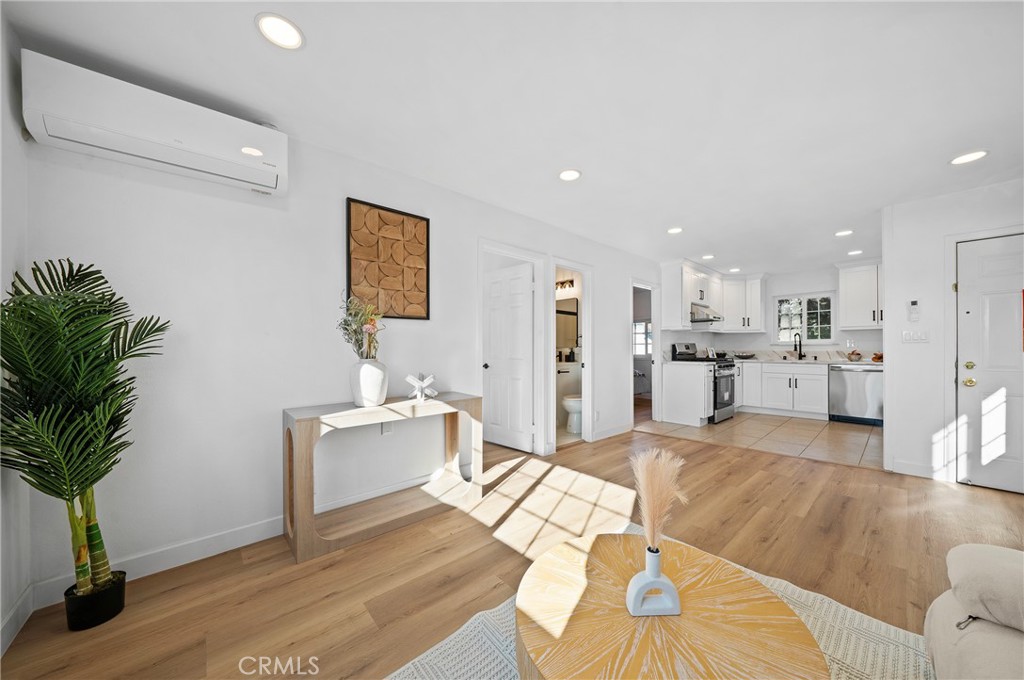 MLS #WS25281460 image #21