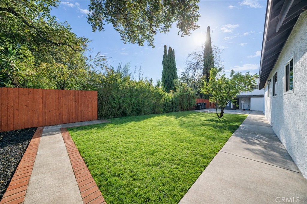 MLS #WS25281460 image #3