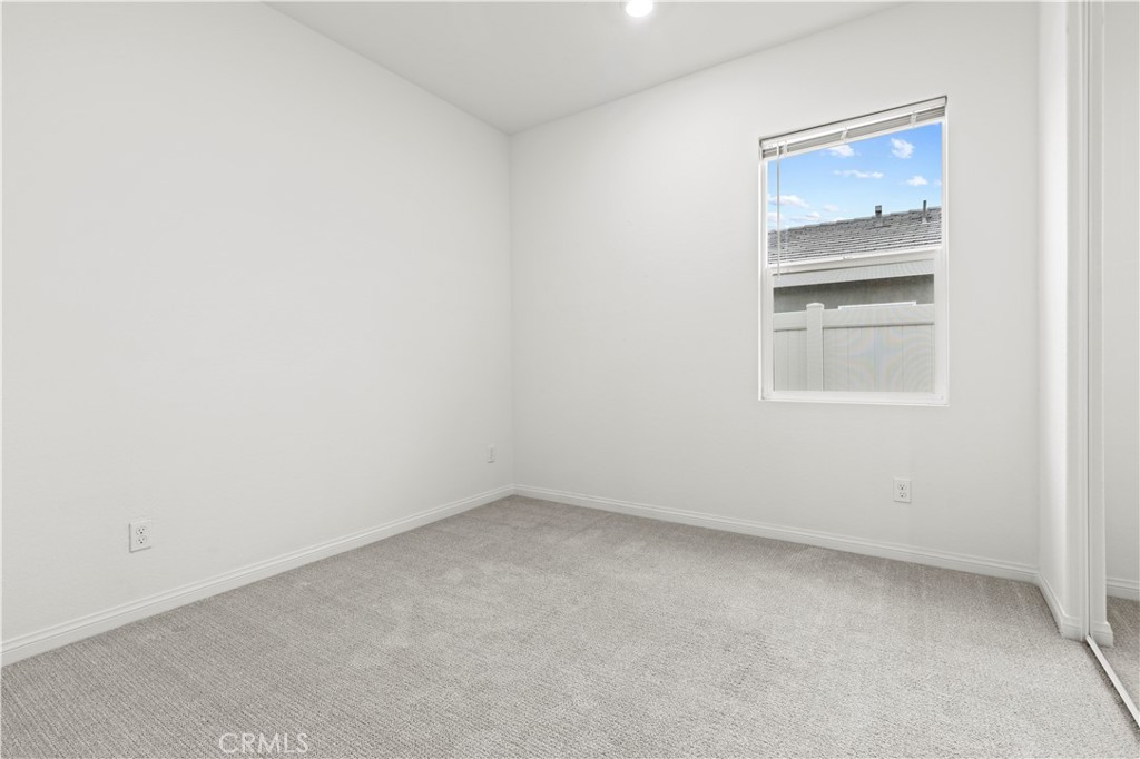 MLS #WS25282056 image #5