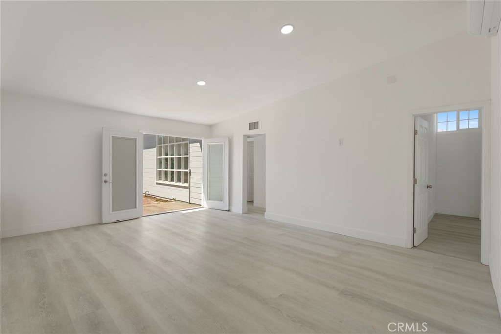 MLS #WS26007736 image #10