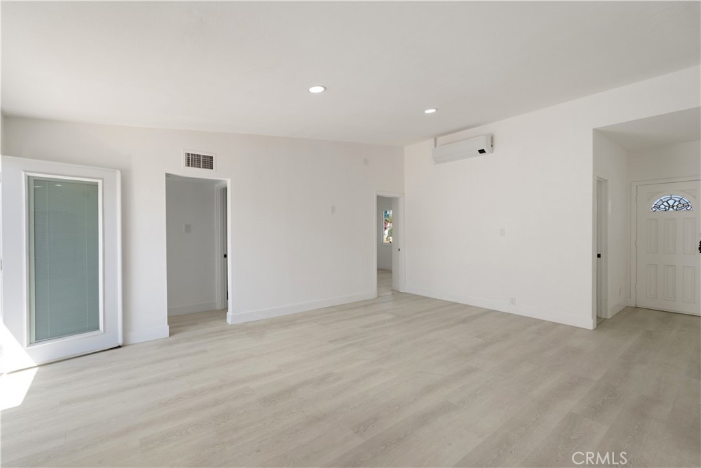 MLS #WS26007736 image #6