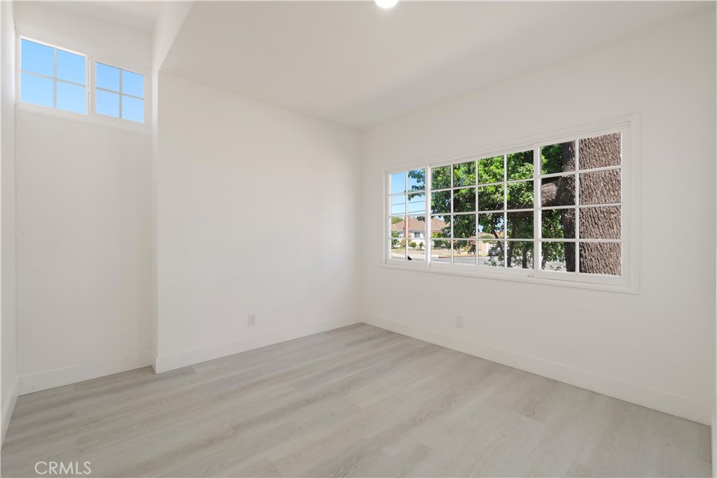 MLS #WS26007736 image #8