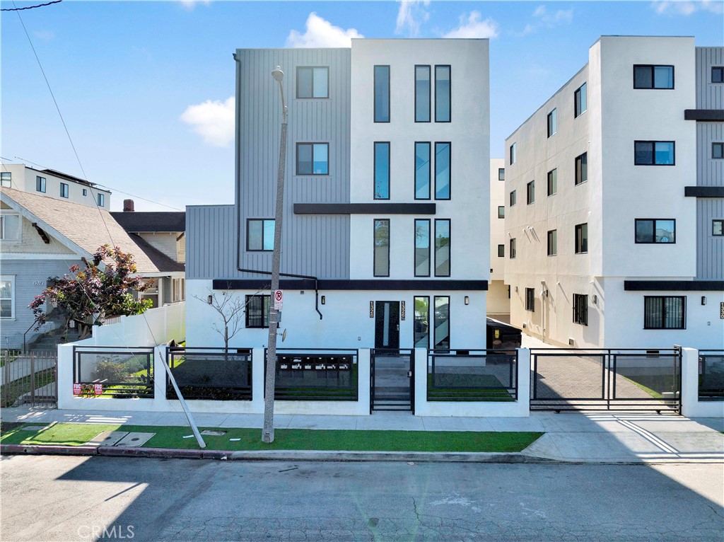 MLS #WS26012670 img 1