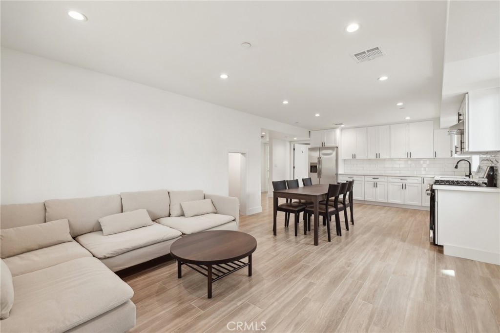 MLS #WS26012670 img 7