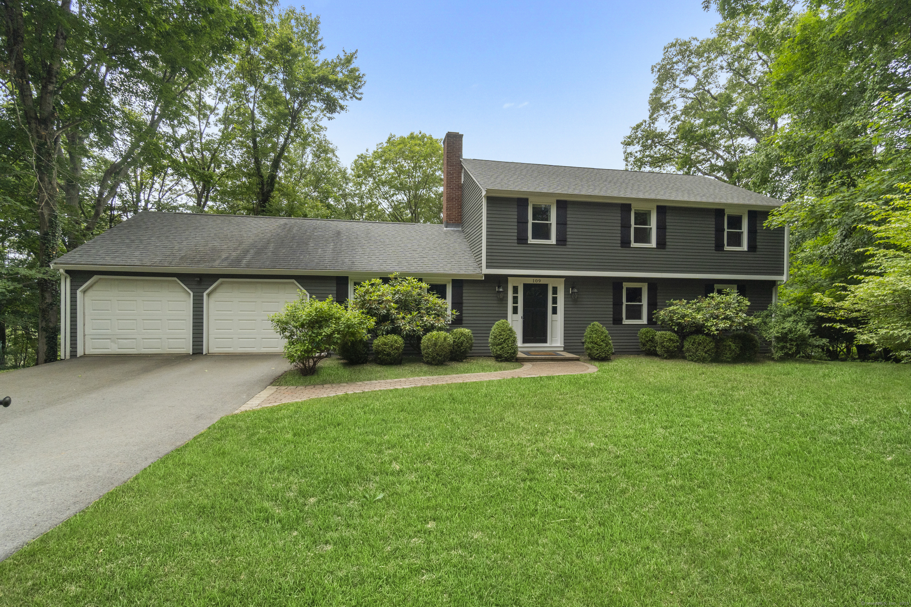MLS #24104907 image #0
