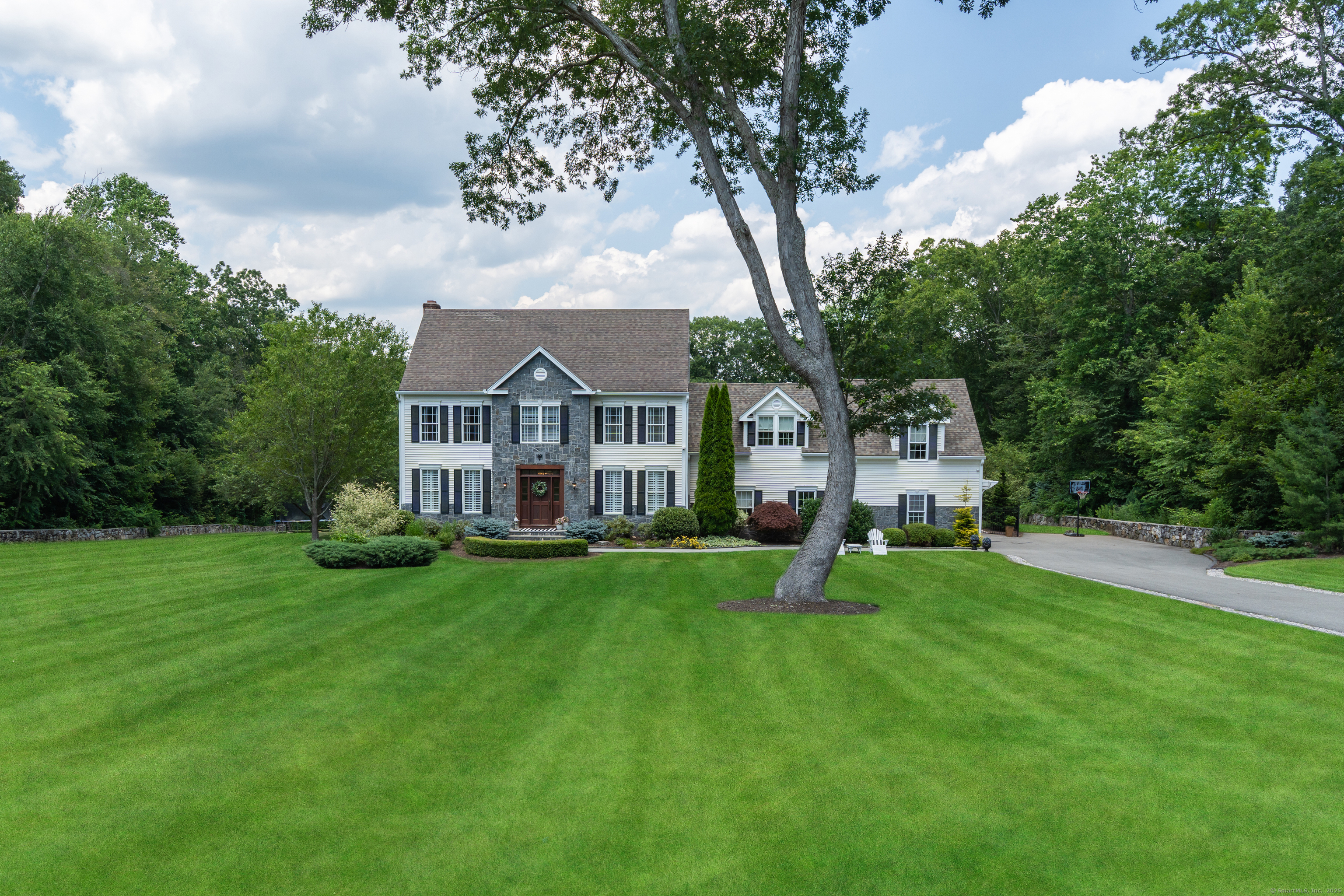 MLS #24108191 image #0