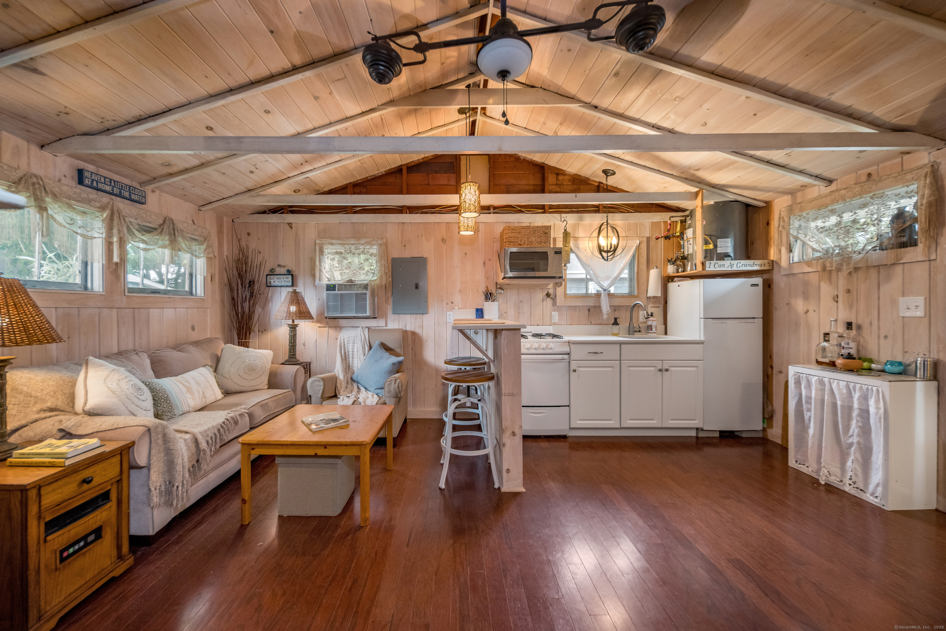 MLS #24111456 image #0