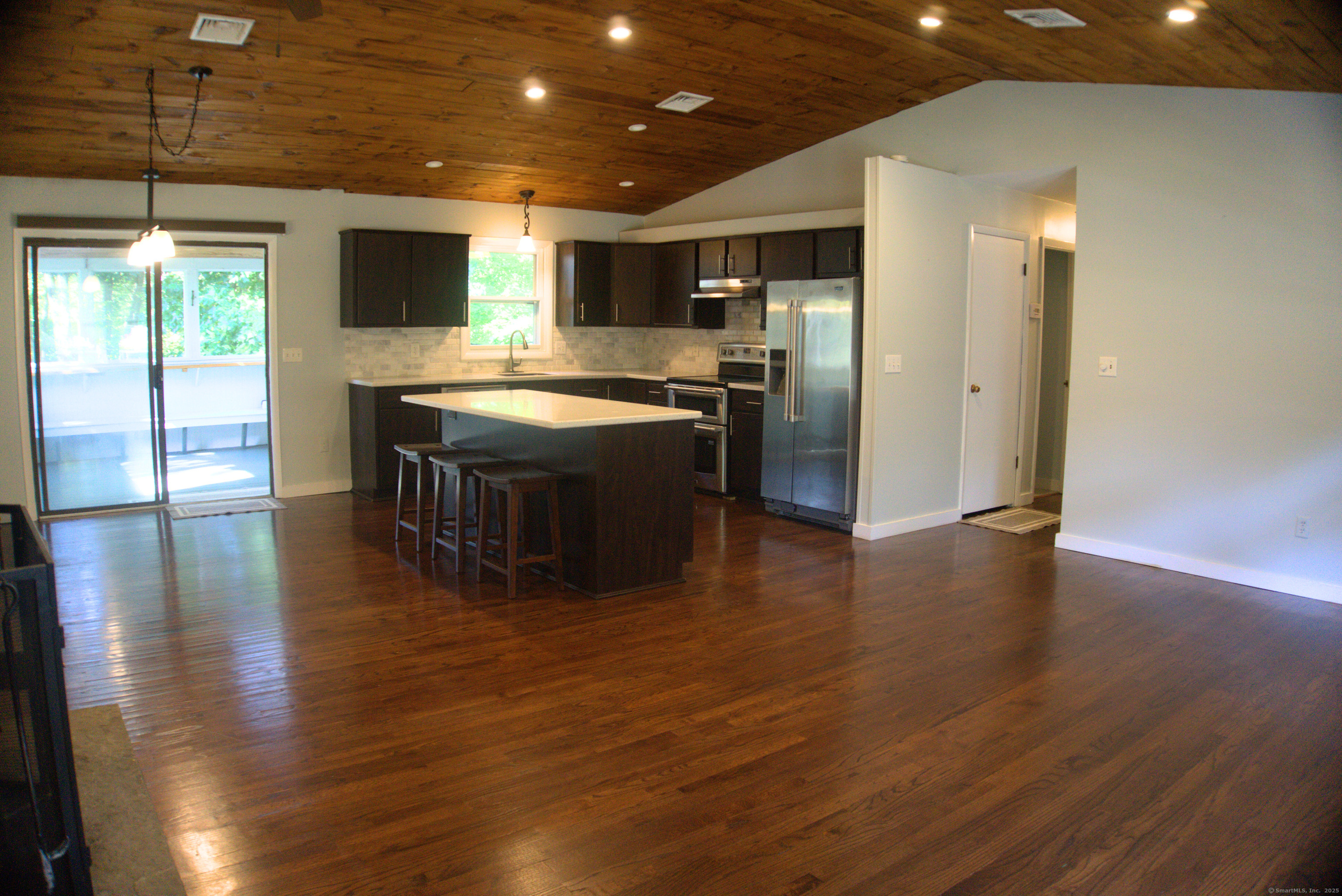 MLS #24126980 image #2