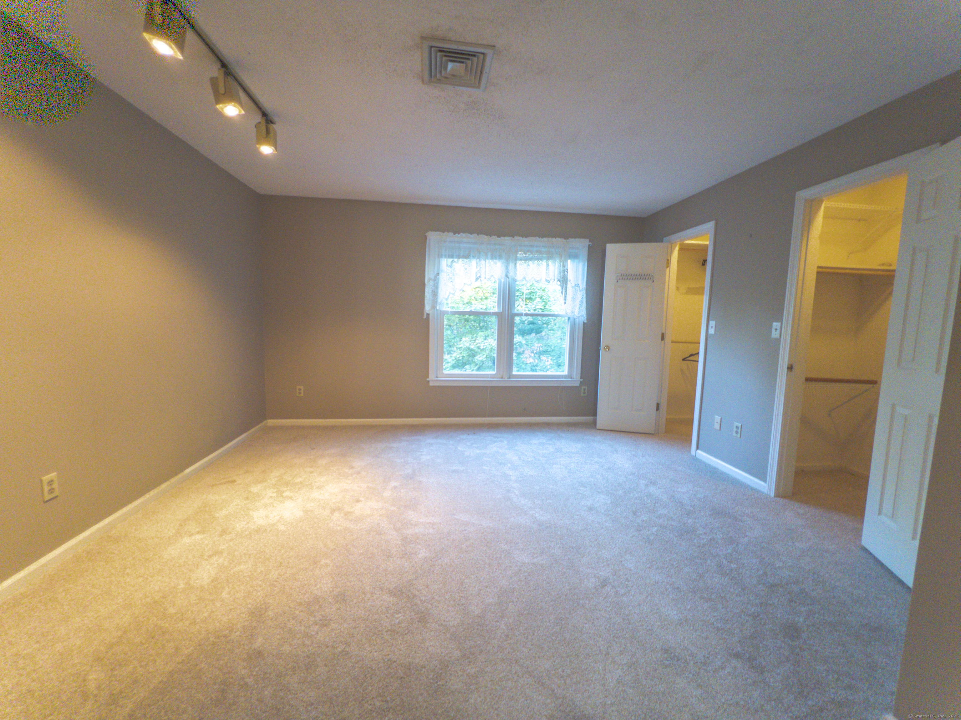 MLS #24135478 image #16