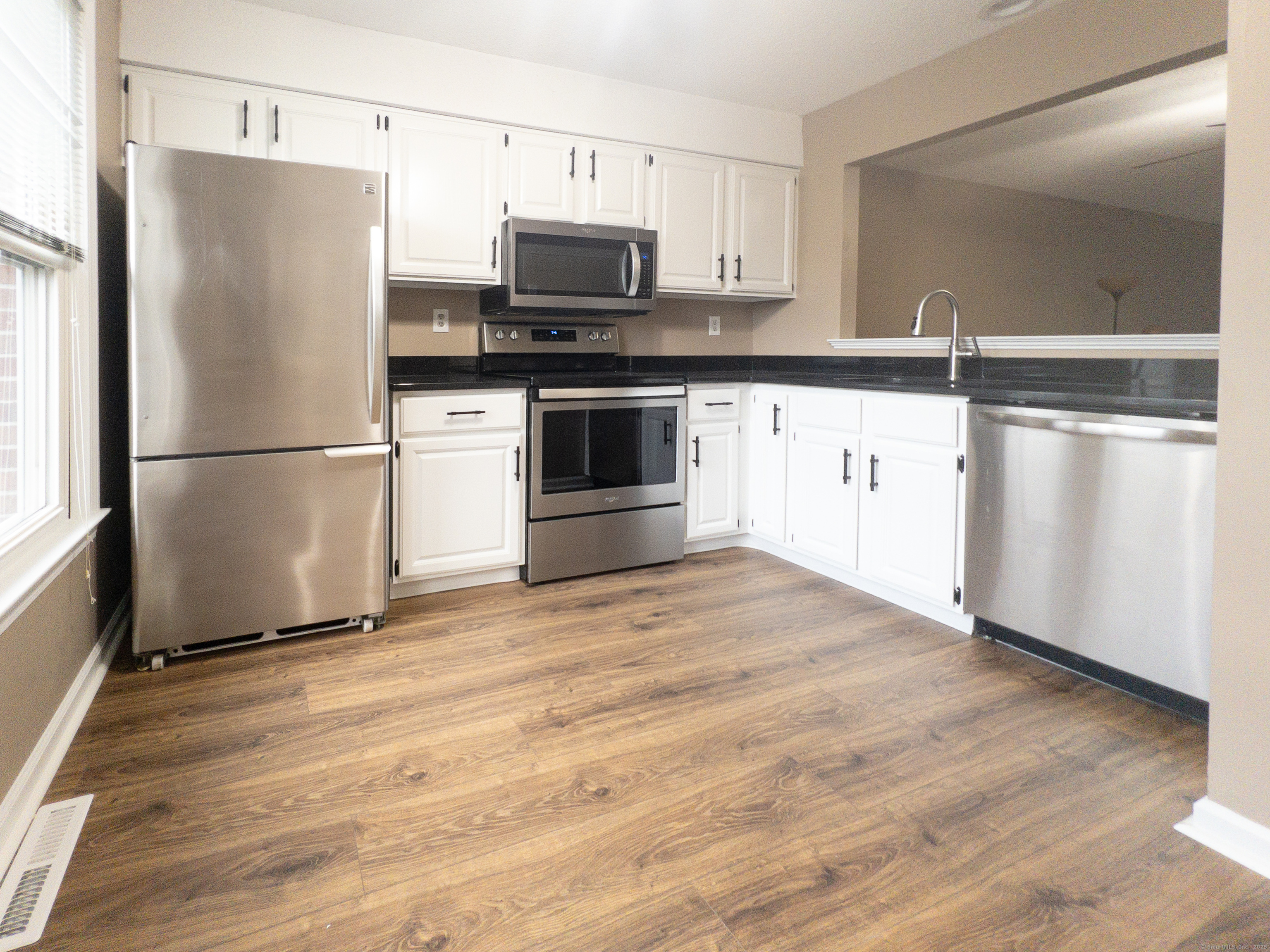 MLS #24135478 image #3