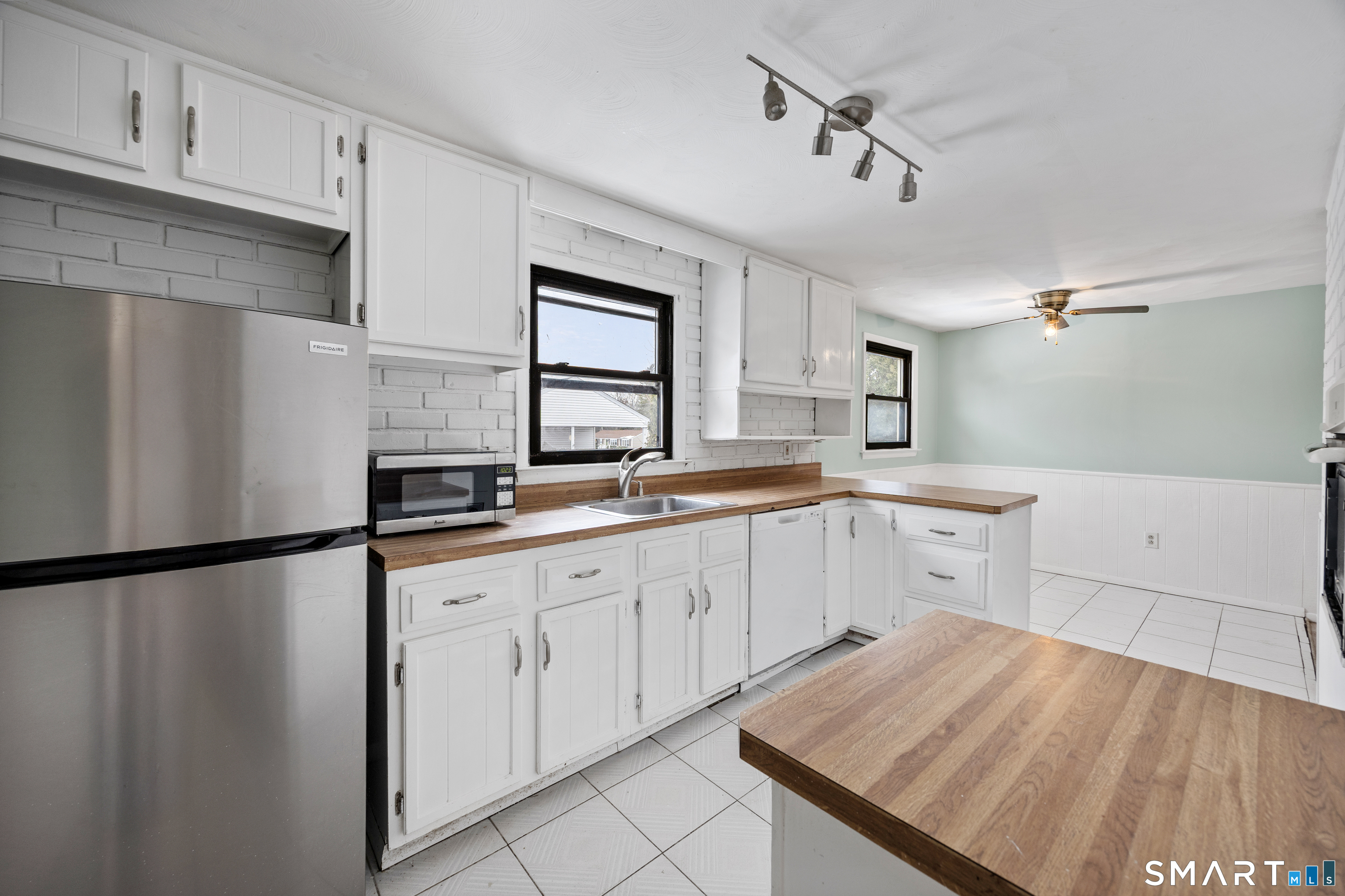 MLS #24147339 image #2