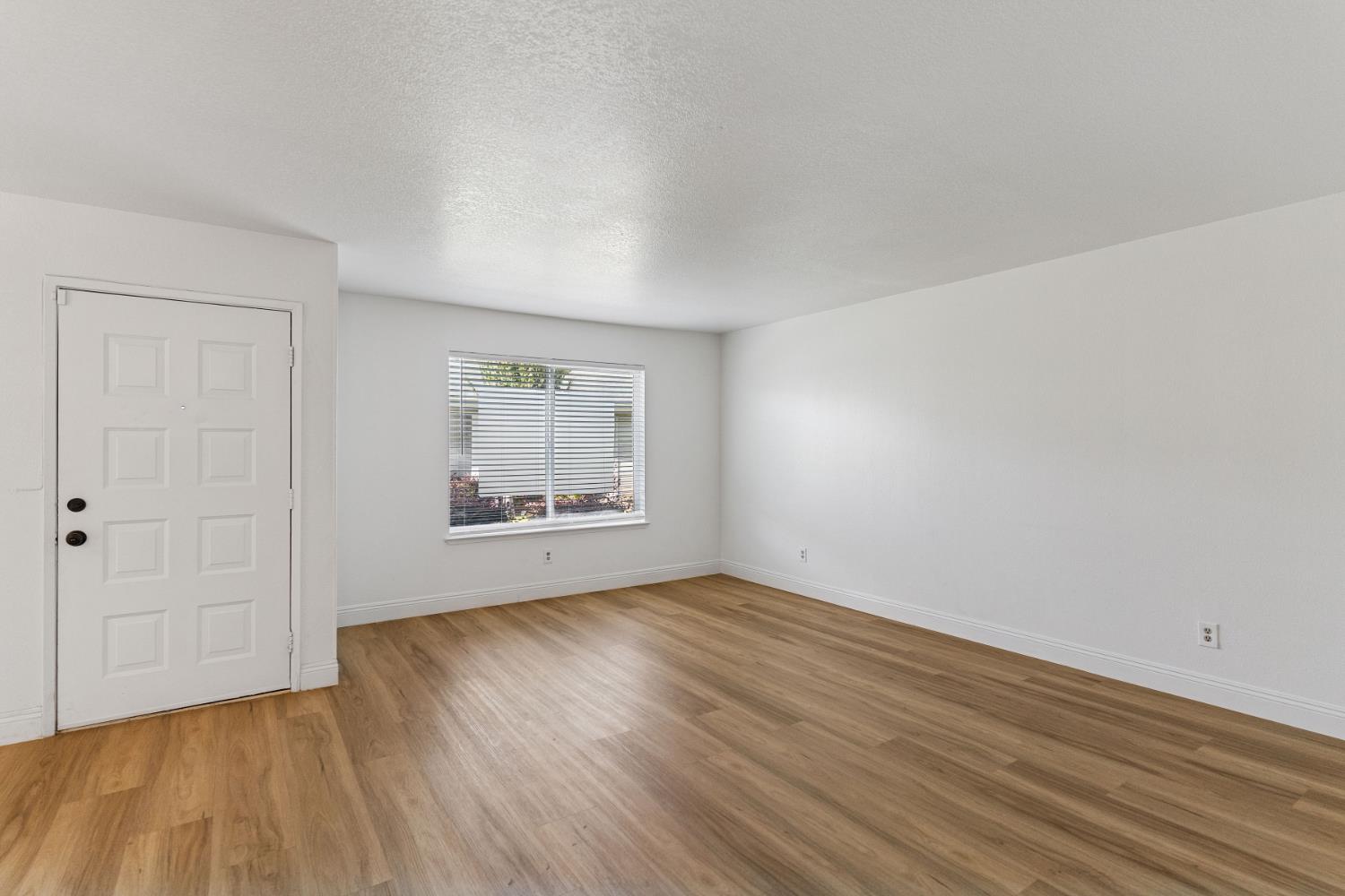 MLS #640700 image #3